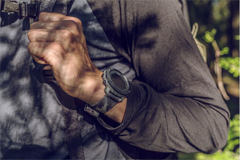 Suunto Traverse Alpha GPS Watch - Concrete Sapphire-5