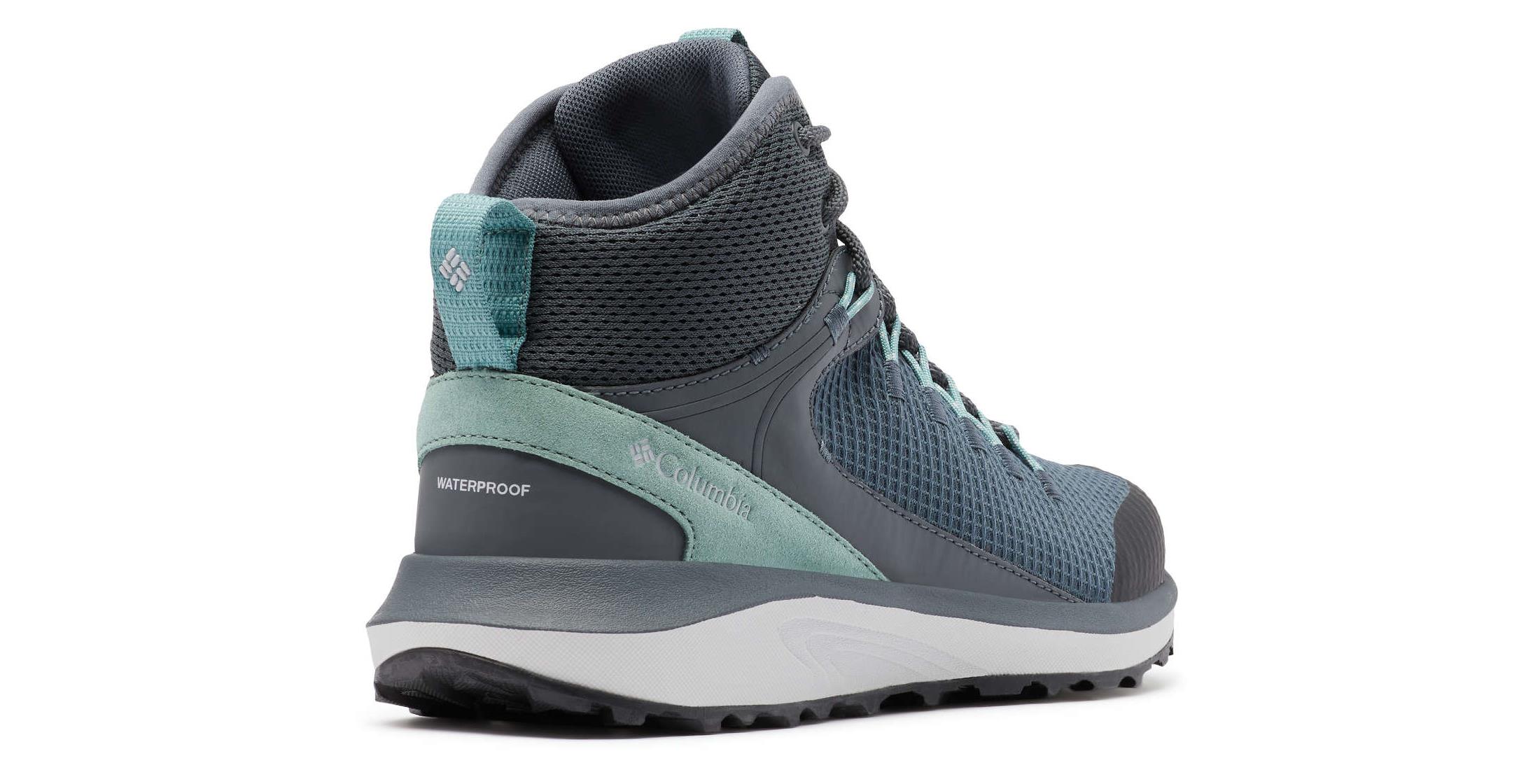 columbia walking shoes womens