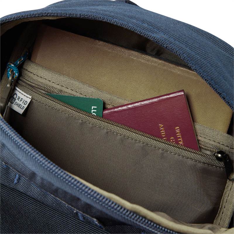 Craghoppers Kiwi Classic 7L Backpack-5