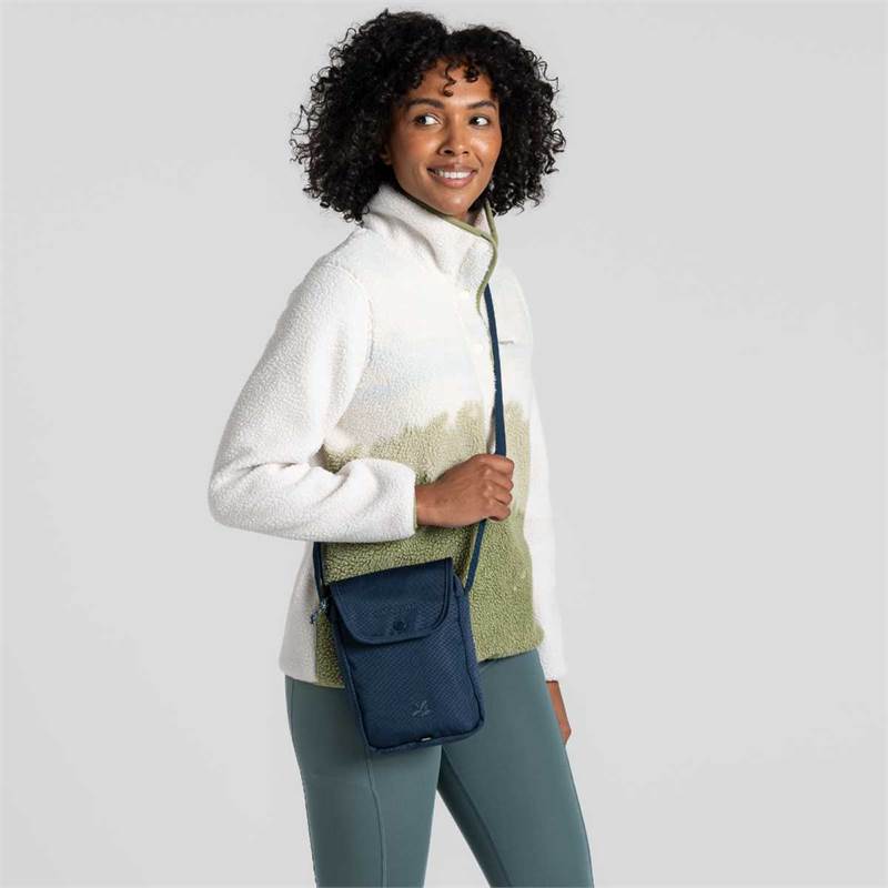 Craghoppers National Trust Collection Kiwi Crossbody.-2
