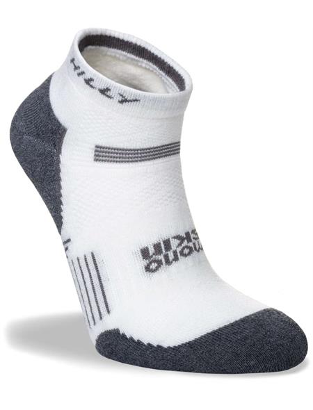 Hilly Unisex Supreme Medium Cushioning Quarter Running Socks