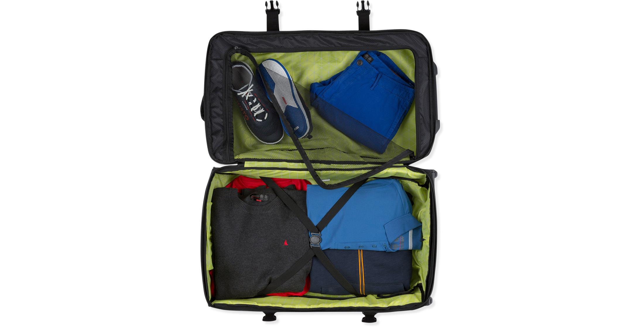 Musto Essential 85L Wheeled Clam Case