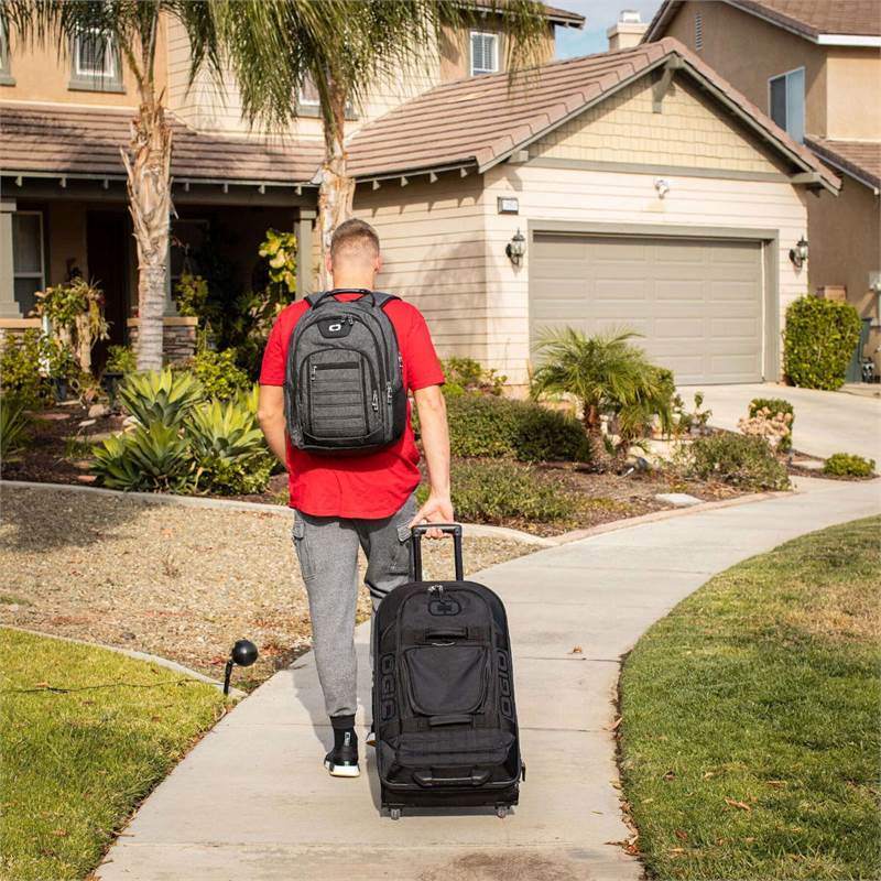 OGIO ONU 22 Wheeled Bag-4