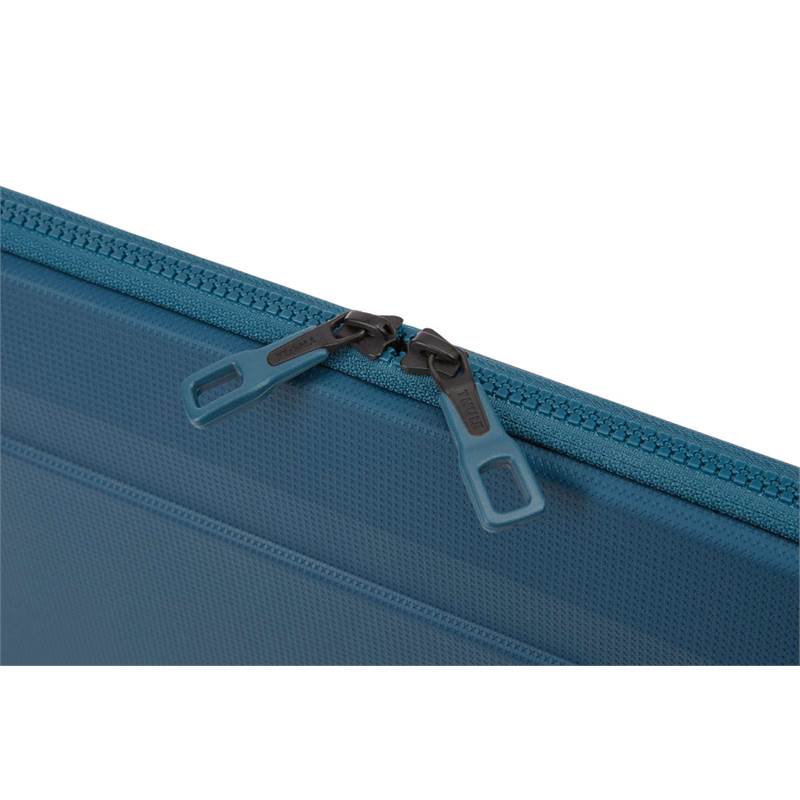 Thule Gauntlet 4 14" MacBook Sleeve-3