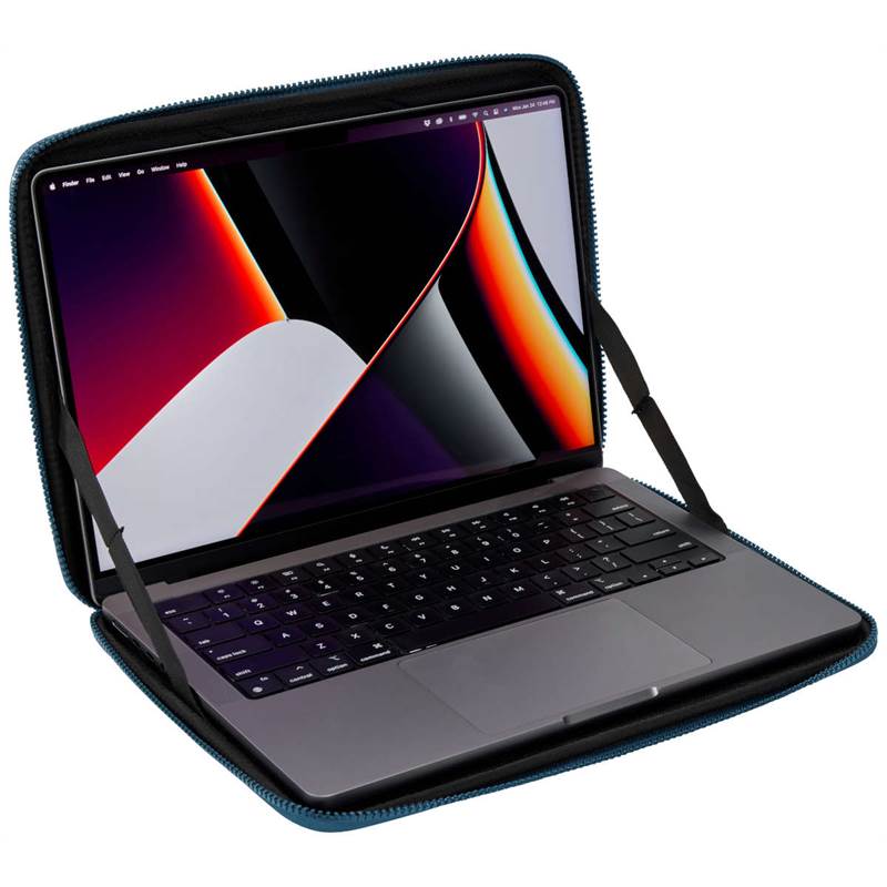 Thule Gauntlet 4 14" MacBook Sleeve-5