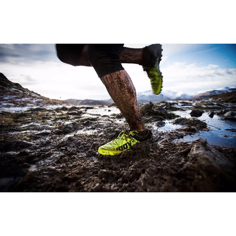 Inov-8 Unisex Mudclaw 300 Trail Running Shoes-5
