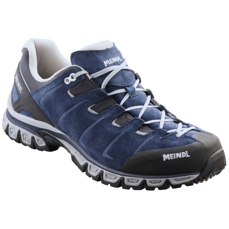 trendy walking shoes for men