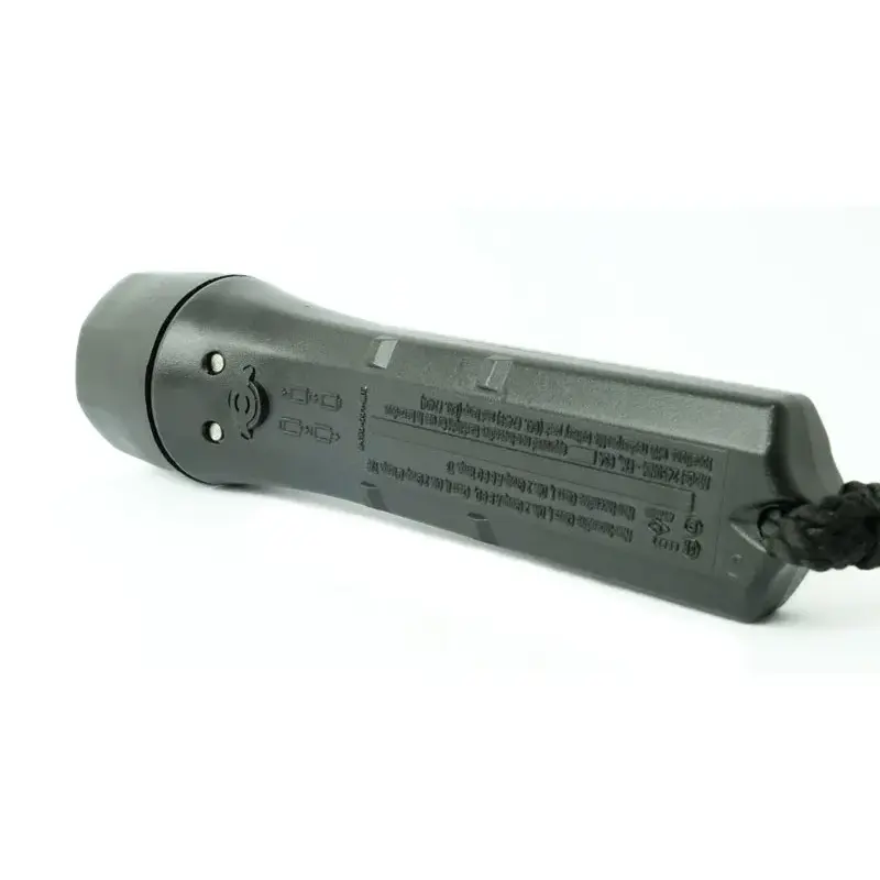 Peli 2450 Stealthlite Rechargeable Waterproof Torch-5