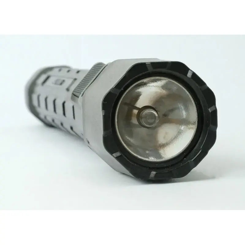 Peli 8050 M11 Rechargeable Torch-5