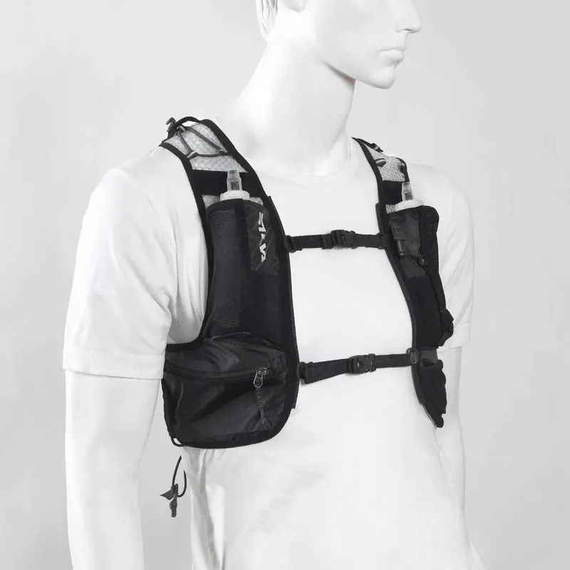 Silva Strive Light Black 5 Running Vest-3