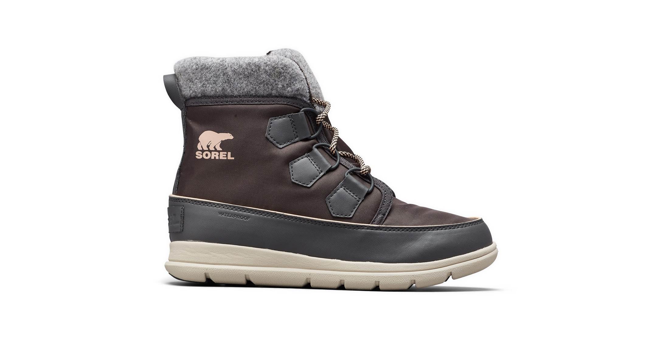sorel women's explorer carnival boot