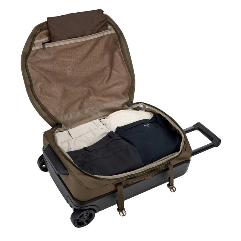 Thule Chasm Carry on 55cm/22in Suitcase-5